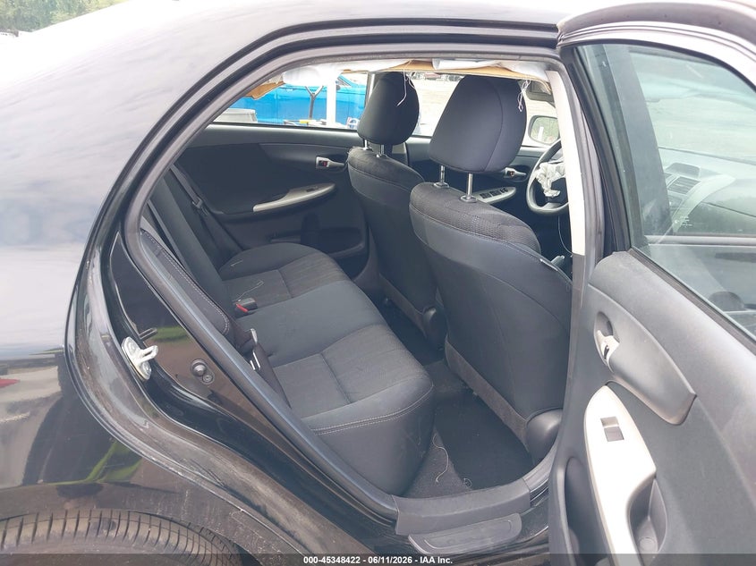 2013 TOYOTA COROLLA auction photo 8