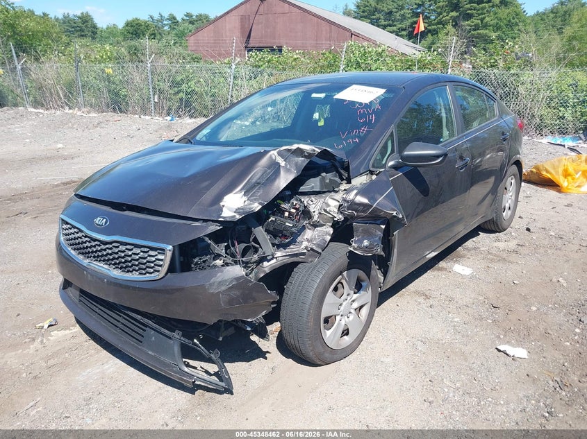 Vin: 3kpfk4a7xje216194, lot: 45846409, kia forte lx 20182