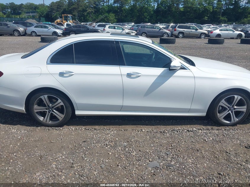 MERCEDES-BENZ E 300 - zdjęcie 13