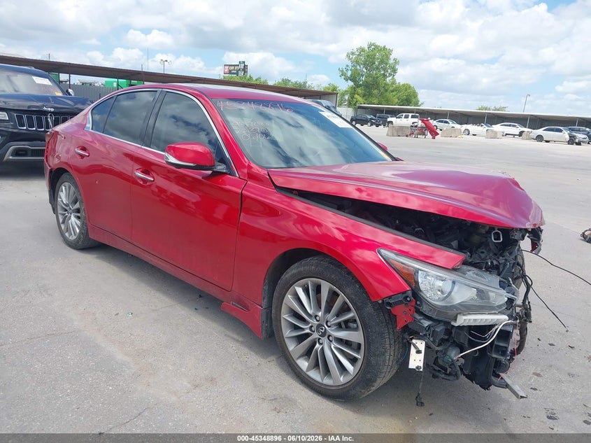 2021 INFINITI Q50 LUXE
