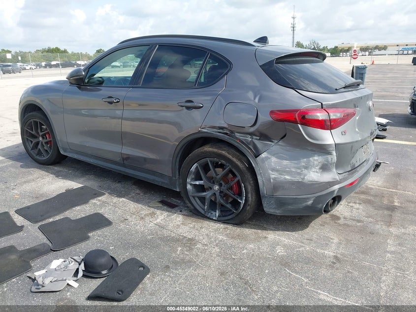 2019 ALFA ROMEO STELVIO auction photo 3