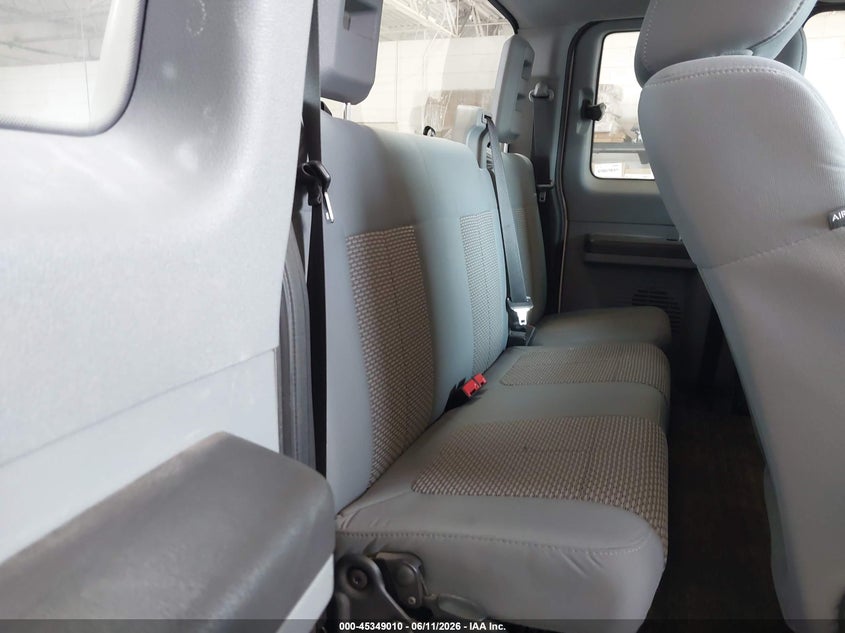 2015 FORD F-250 auction photo 8