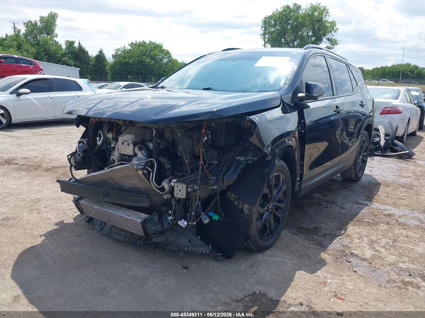 2019 GMC TERRAIN auction photo 2