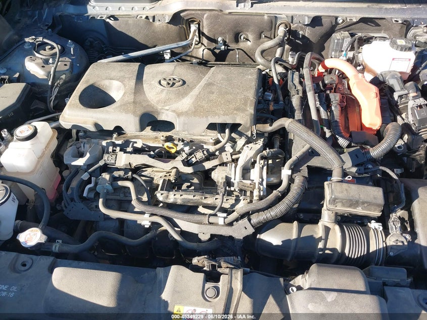 2021 TOYOTA VENZA XLE — Photo 6