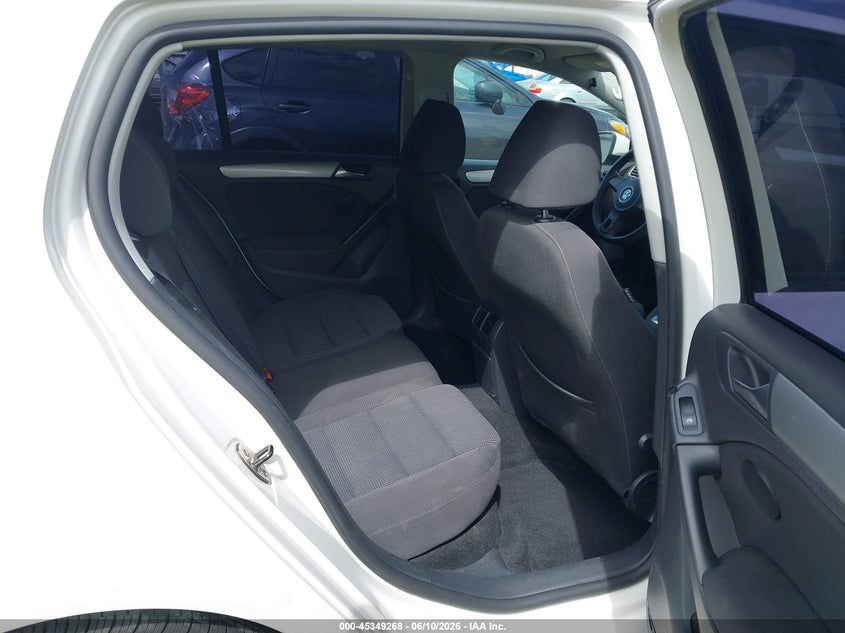2012 Volkswagen Golf 2.5L 4-Door VIN: WVWDB7AJ5CW268586 Lot: 45349268
