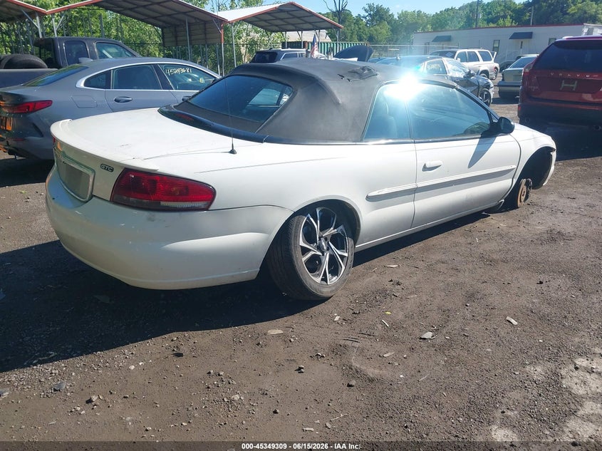2005 CHRYSLER SEBRING auction photo 4