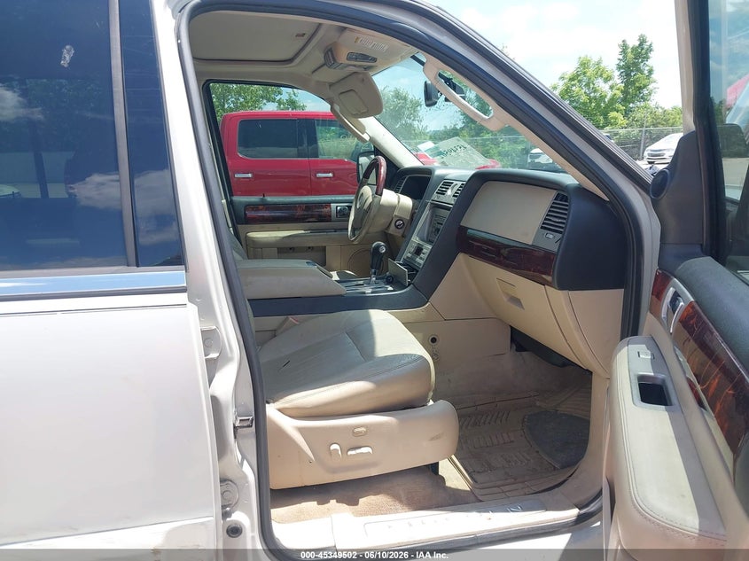 2006 LINCOLN NAVIGATOR auction photo 5