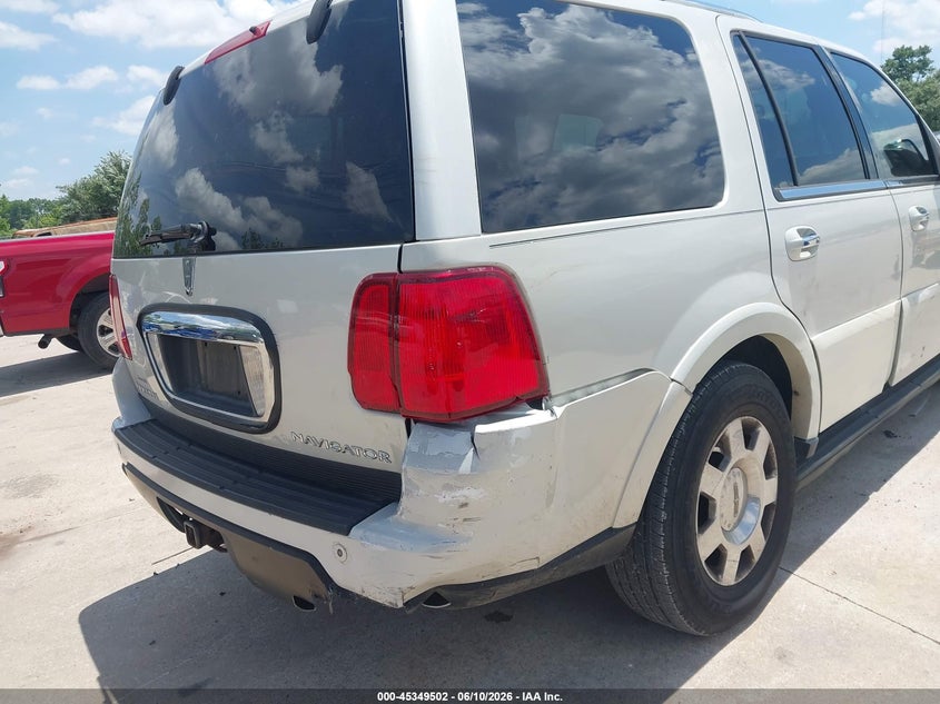 2006 LINCOLN NAVIGATOR auction photo 6