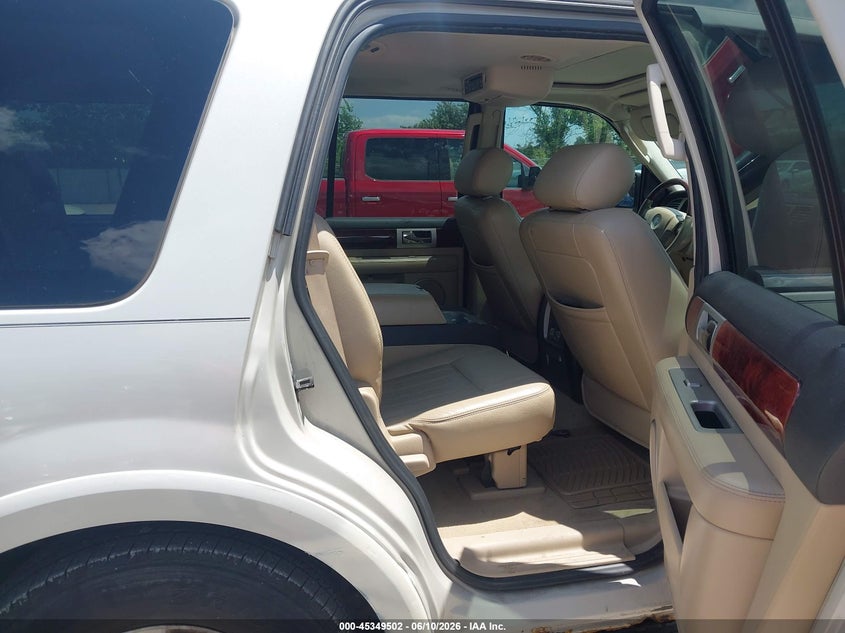 2006 LINCOLN NAVIGATOR auction photo 8