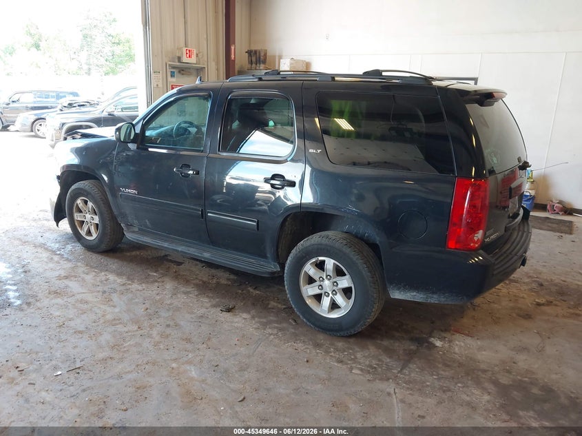 2012 GMC YUKON auction photo 3