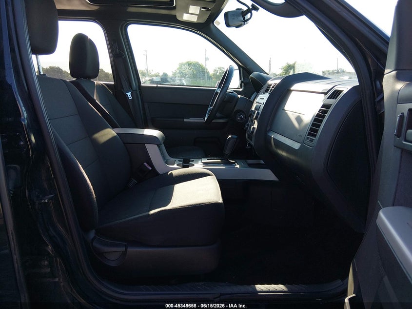 2012 FORD ESCAPE auction photo 5