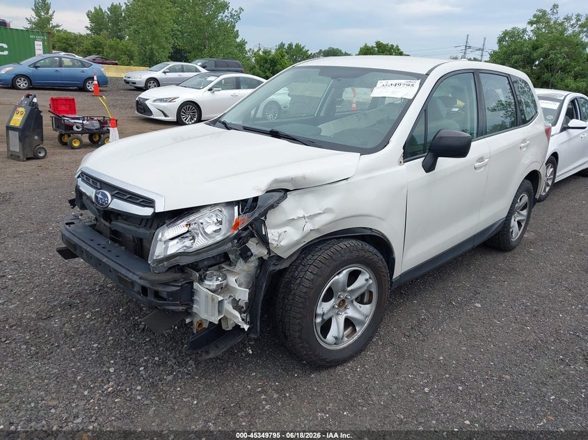 2018 SUBARU FORESTER auction photo 2