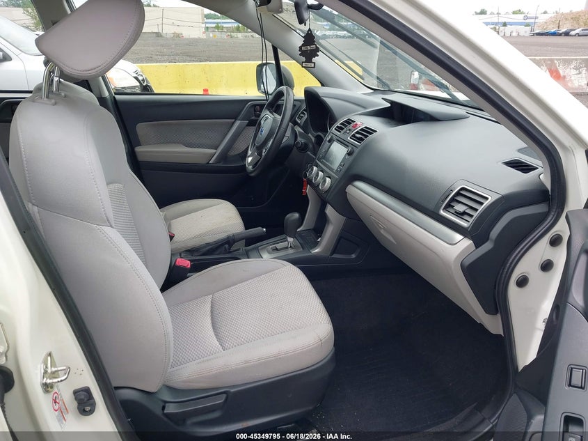 2018 SUBARU FORESTER auction photo 5