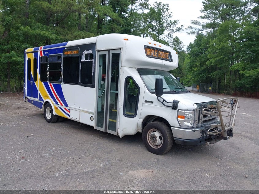2019 FORD E-450 CUTAWAY auction photo 1