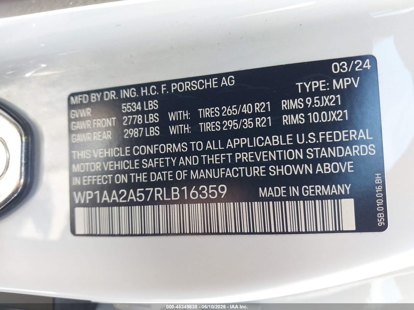 2024 Porsche Macan T VIN: WP1AA2A57RLB16359 Lot: 45349838
