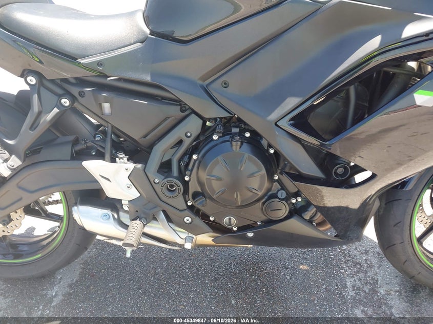 2025 Kawasaki Ex650 R VIN: ML5EXER10SDAE7446 Lot: 45349847