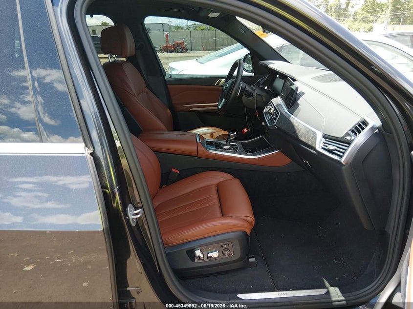 2022 BMW X5 auction photo 5