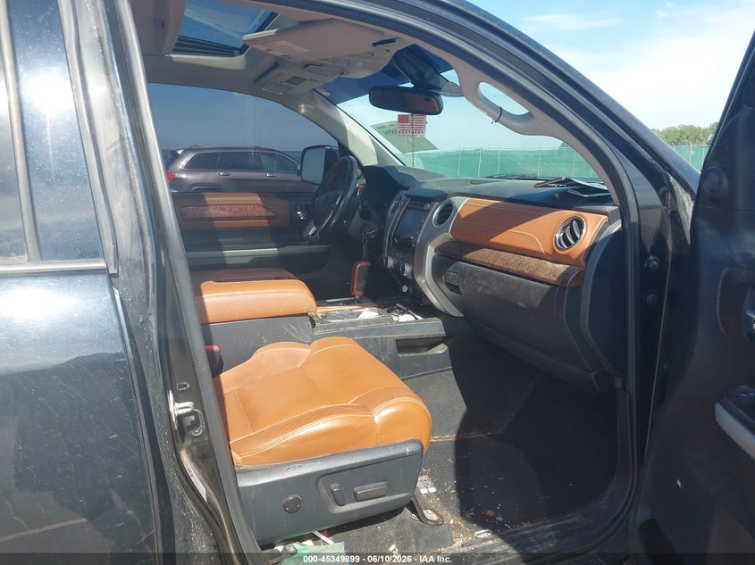 2018 TOYOTA TUNDRA auction photo 5