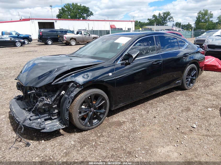 Vin: 58aga1c15nu019928, lot: 45847923, lexus es 300h f sport 20222