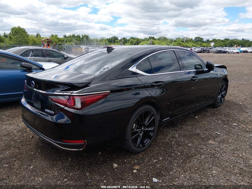 Vin: 58aga1c15nu019928, lot: 45847923, lexus es 300h f sport 20224