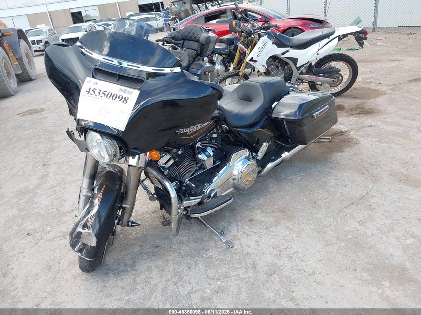 2020 HARLEY-DAVIDSON FLHX auction photo 2