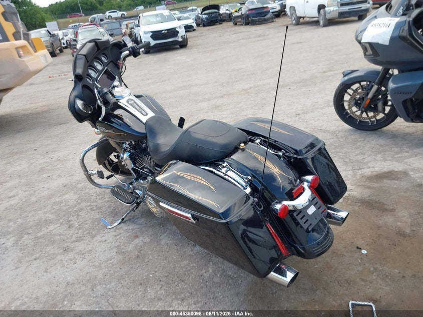 2020 HARLEY-DAVIDSON FLHX auction photo 3