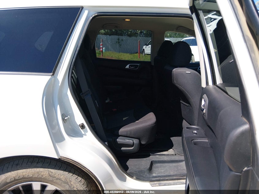AtlanticExpress - Nissan Pathfinder
