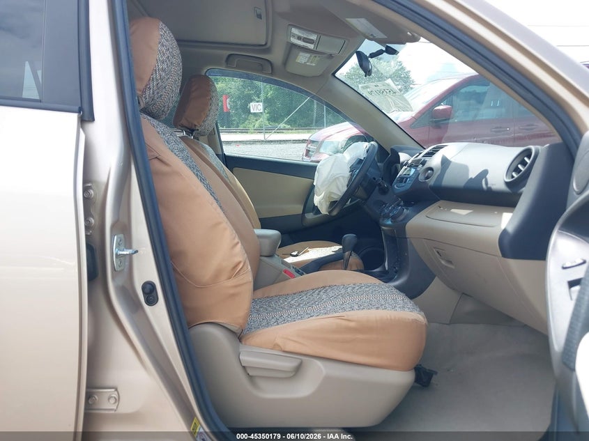 AtlanticExpress - Toyota RAV4