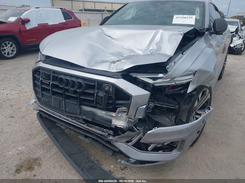 2019 AUDI Q8 auction photo 6