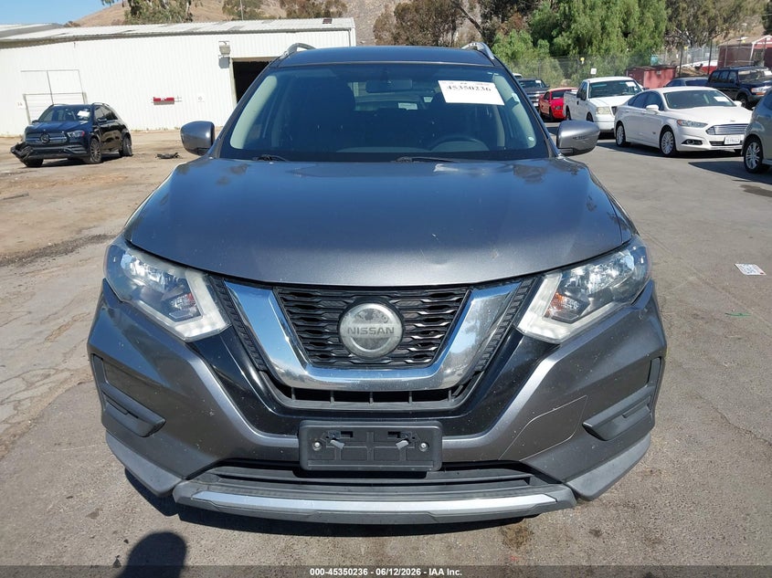 VIN KNMAT2MT5JP562920 2018 NISSAN ROGUE SV