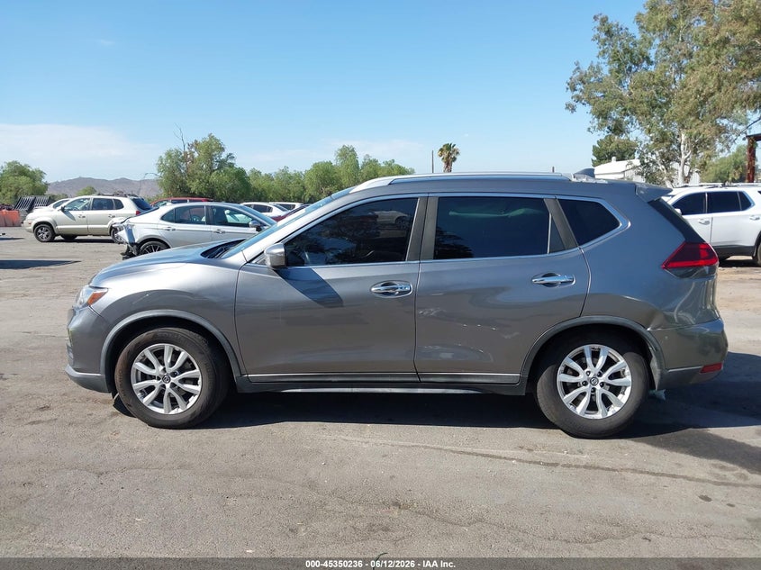 VIN KNMAT2MT5JP562920 2018 NISSAN ROGUE SV