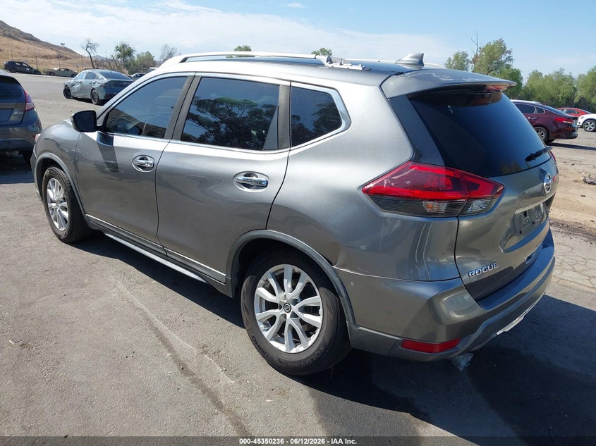 VIN KNMAT2MT5JP562920 2018 NISSAN ROGUE SV