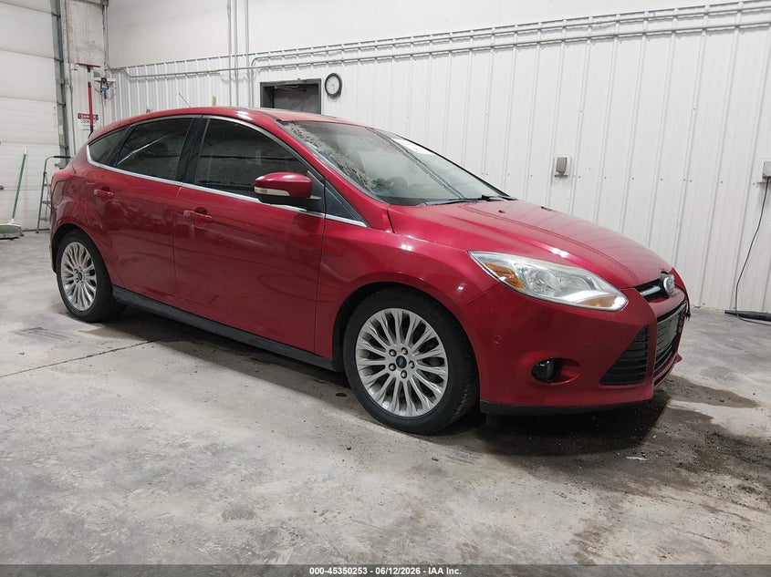 Vin: 1fahp3n27cl100213, lot: 45848200, ford focus titanium 2012 img_1