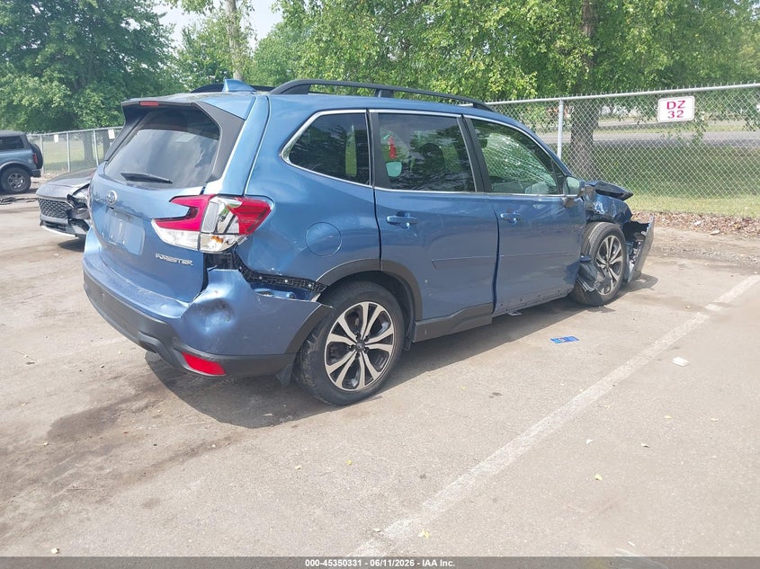 2021 SUBARU FORESTER auction photo 4