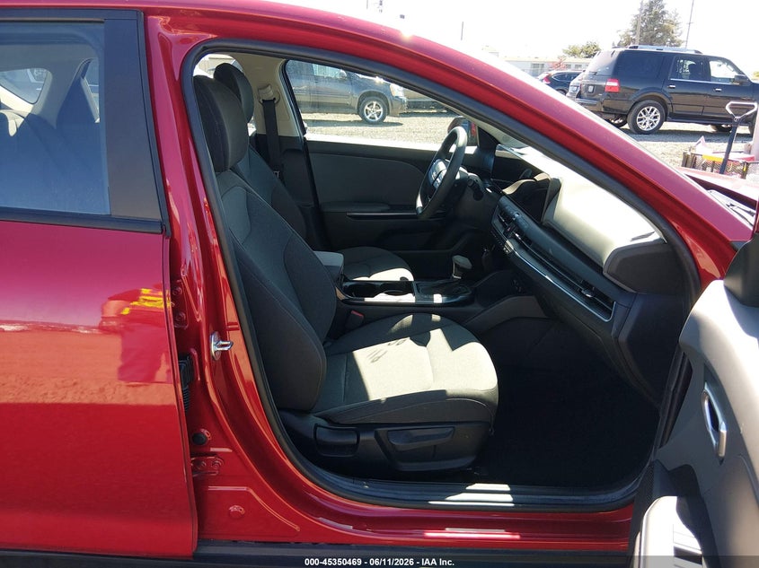 2025 KIA K4 auction photo 5