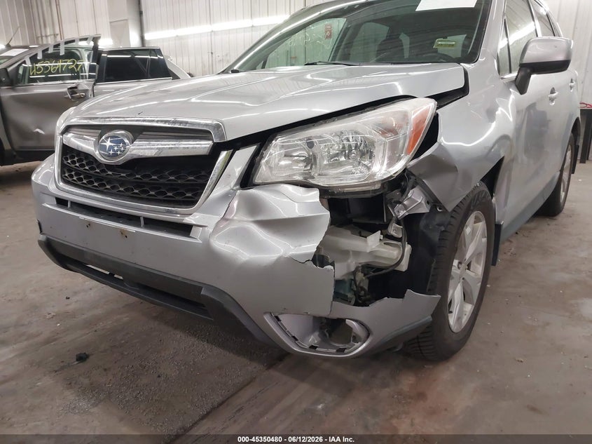 2014 SUBARU FORESTER auction photo 6