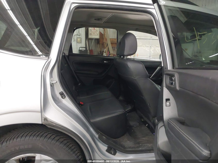 2014 SUBARU FORESTER auction photo 8