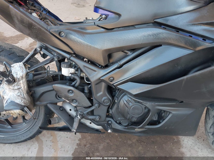 2023 Yamaha Yzfr3 A VIN: MH3RH18Y0PK012987 Lot: 45350594