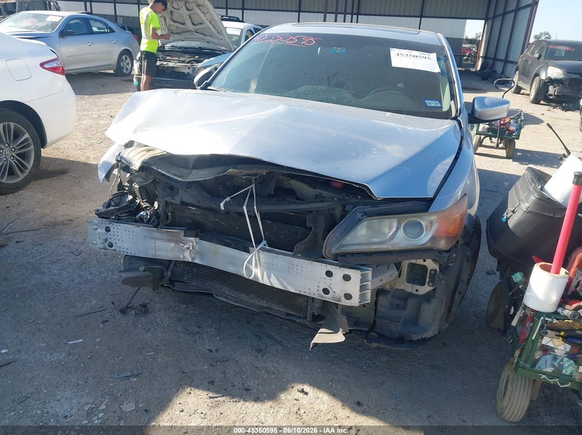 2013 Acura Ilx 2.0L VIN: 19VDE1F73DE013411 Lot: 45350595
