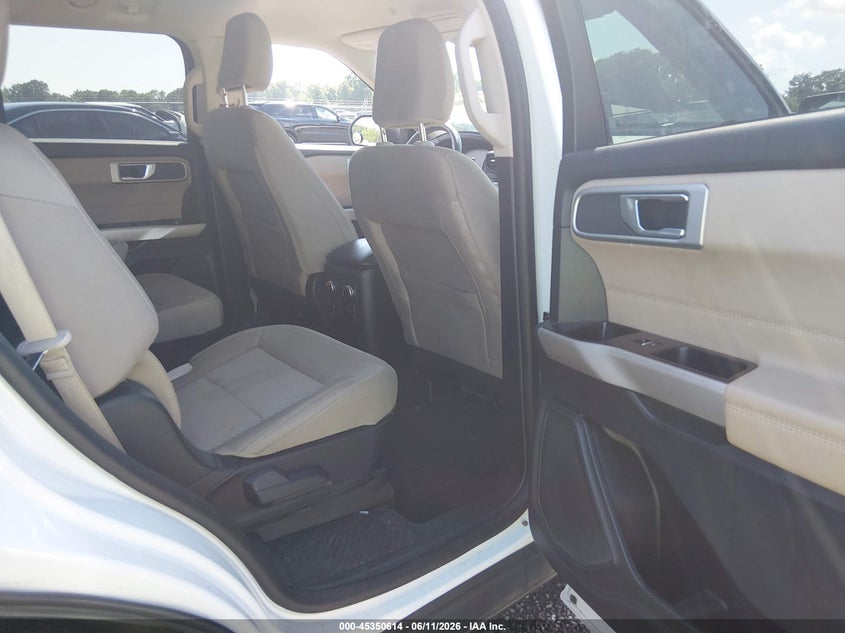 2023 FORD EXPLORER auction photo 8