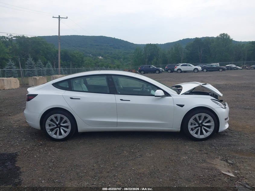 2022 Tesla Model 3 Long Range Dual Motor All-Wheel Drive VIN: 5YJ3E1EB9NF253809 Lot: 45350707