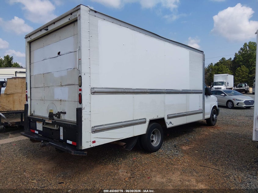 2015 GMC SAVANA CUTAWAY auction photo 4