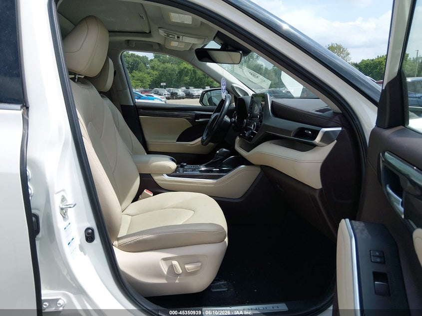 TOYOTA HIGHLANDER - zdjęcie 5