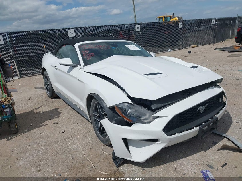 FORD MUSTANG - zdjęcie 1