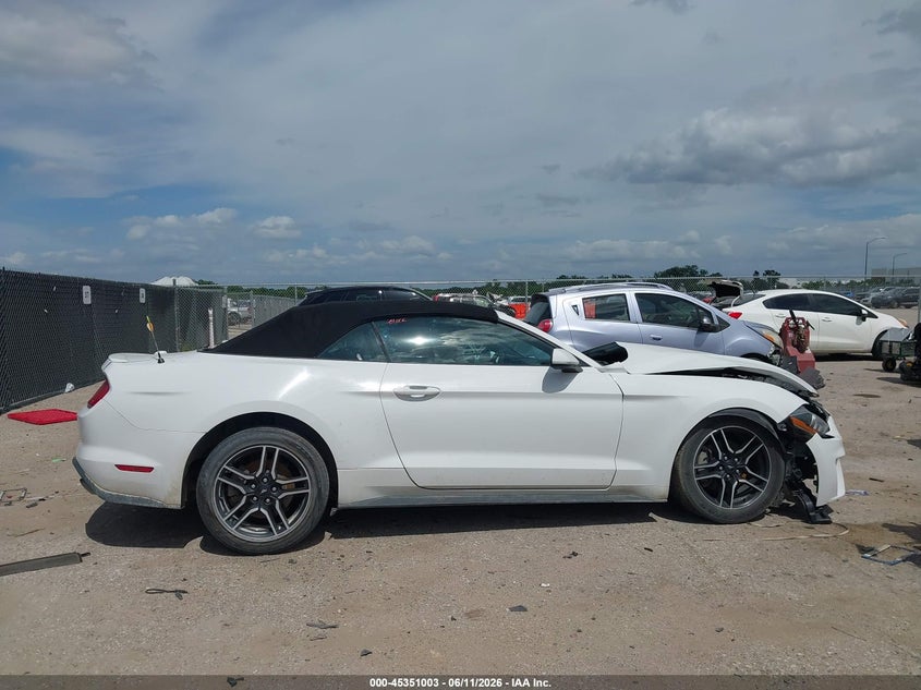FORD MUSTANG - zdjęcie 13