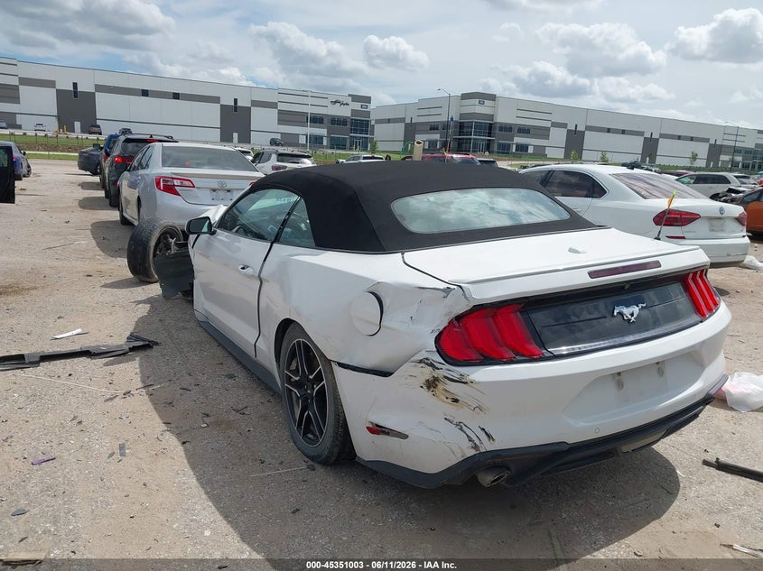 FORD MUSTANG - zdjęcie 3