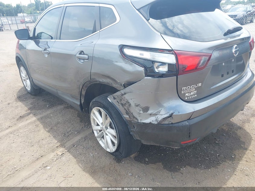 2017 NISSAN ROGUE SPORT auction photo 6