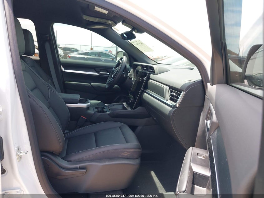 2026 GMC TERRAIN auction photo 5