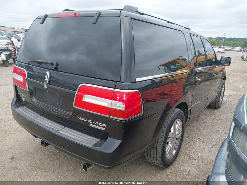 2014 LINCOLN NAVIGATOR L auction photo 4