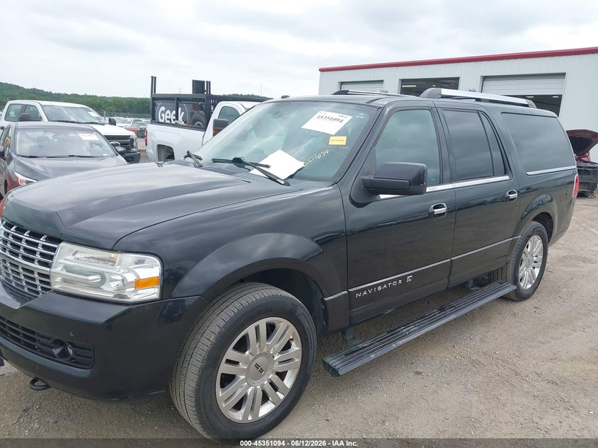 2014 LINCOLN NAVIGATOR L auction photo 6